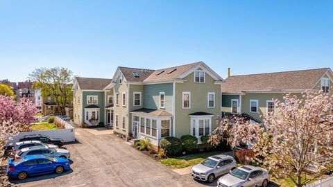 Photo of 121 East Cottage St #APT 4, Boston, MA 02125 (MLS # 73507876)