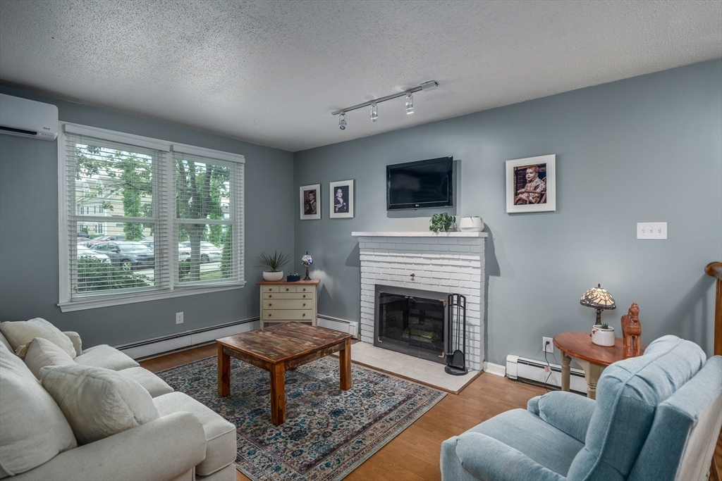 28 Court St 4