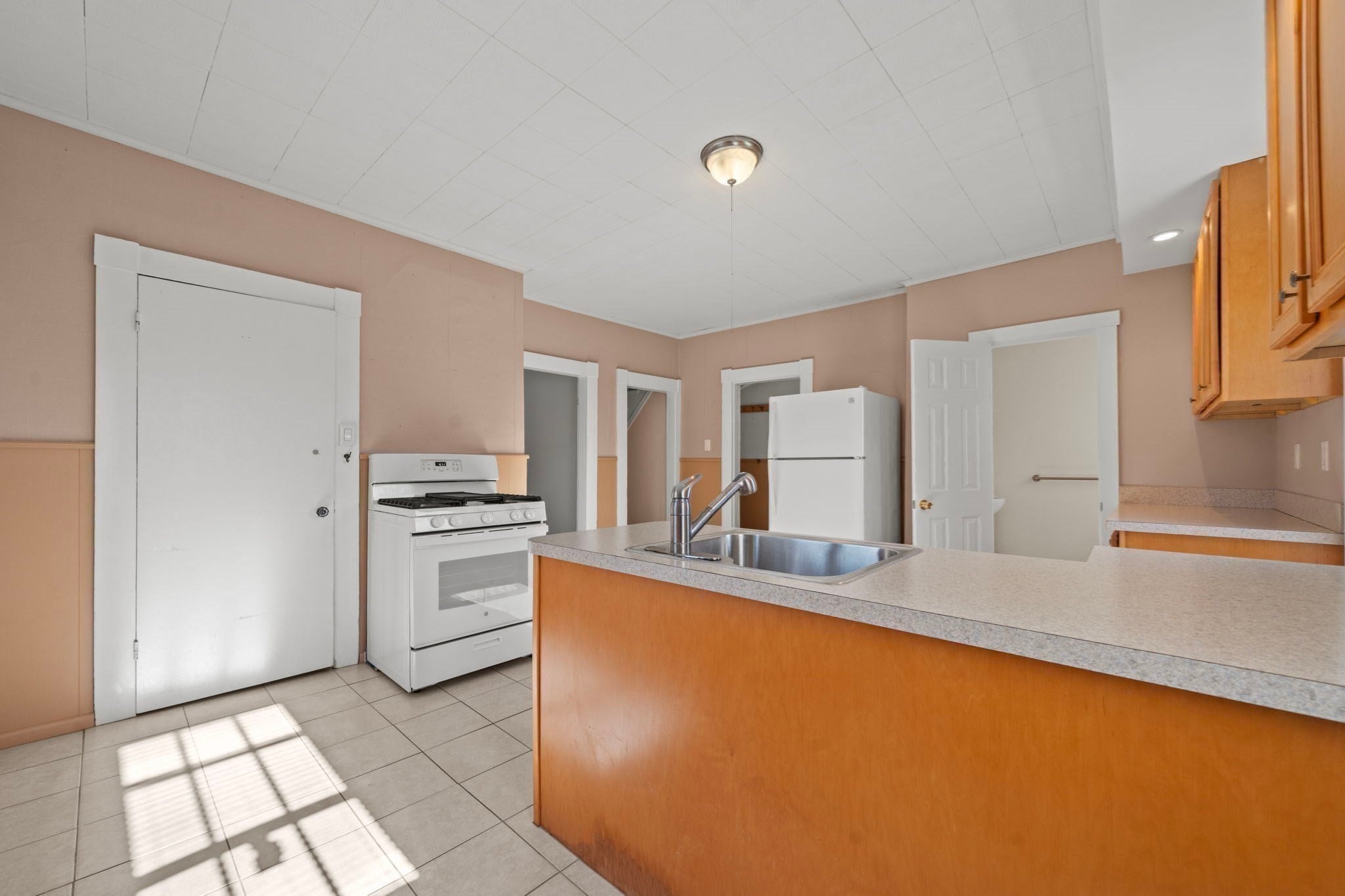 27 Highland St #27, Woburn, MA, 27 Highland St #27, Woburn, MA Photo #9