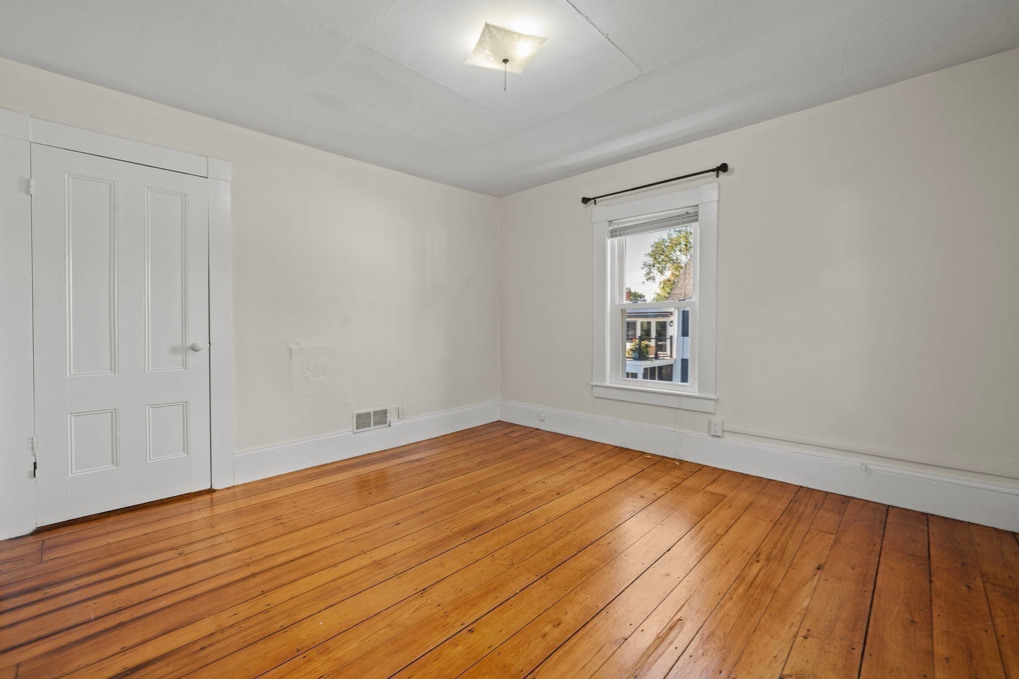 27 Highland St #27, Woburn, MA, 27 Highland St #27, Woburn, MA Photo #17