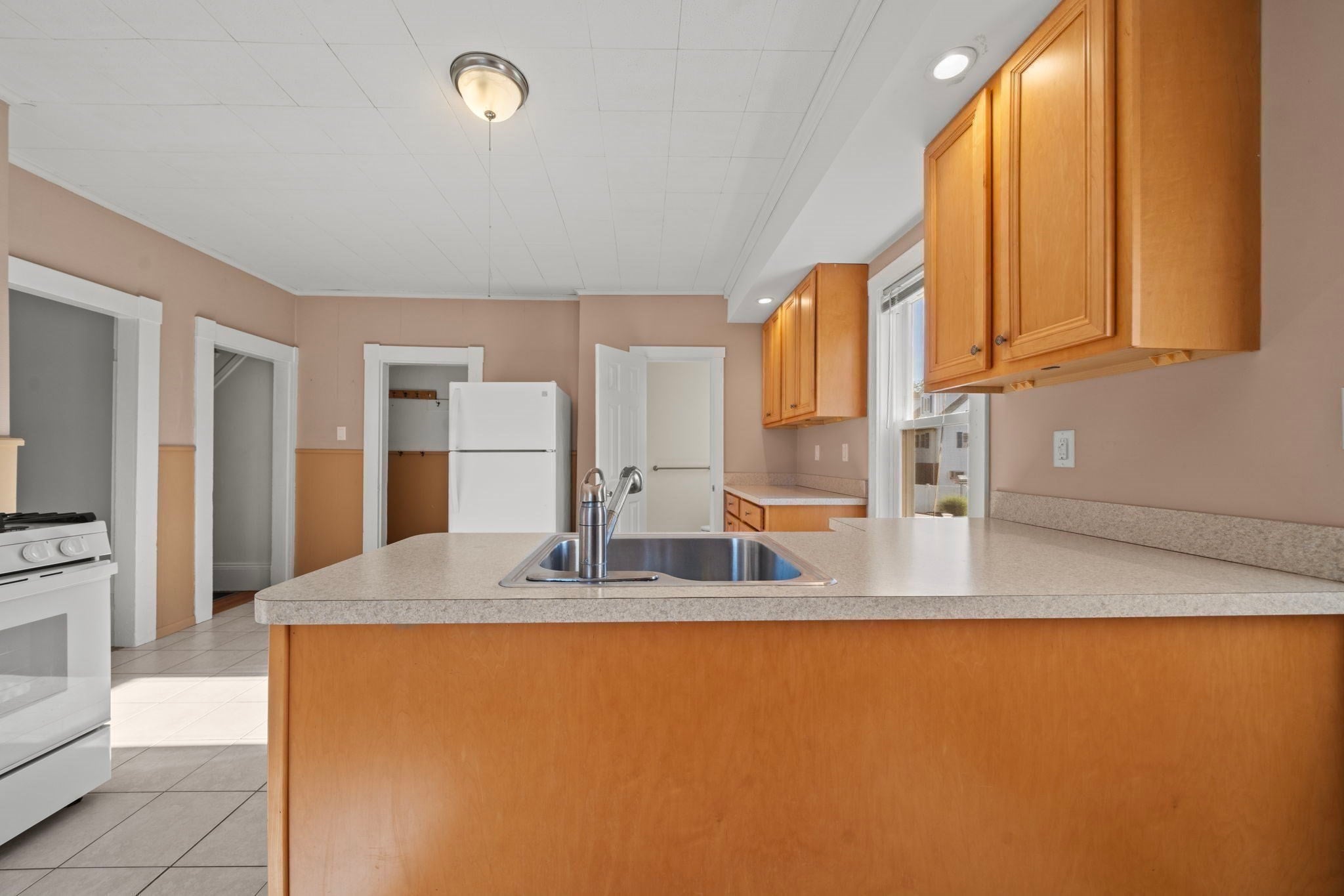 27 Highland St #27, Woburn, MA, 27 Highland St #27, Woburn, MA Photo #10