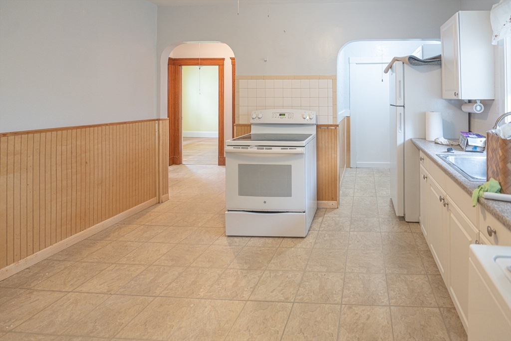 130 Francis St #1, Everett, MA Photo #11