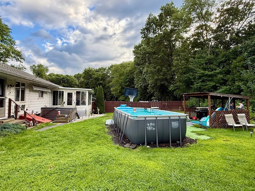 1117 Overlook Dr, Palmer, MA, 1117 Overlook Dr, Palmer, MA Photo #5
