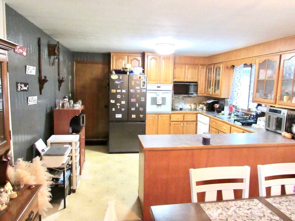 1117 Overlook Dr, Palmer, MA, 1117 Overlook Dr, Palmer, MA Photo #18