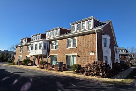 Photo of 138 Quincy Shore Dr #173, Quincy, MA 02171 (MLS # 73461090)