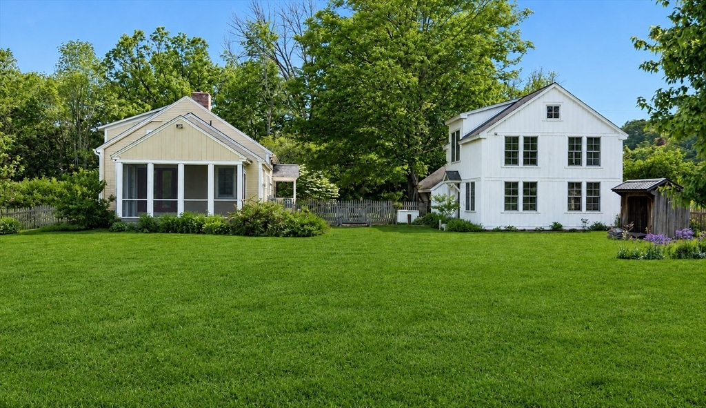 6 Cross St