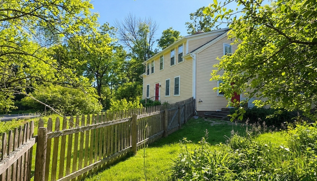 6 Cross St