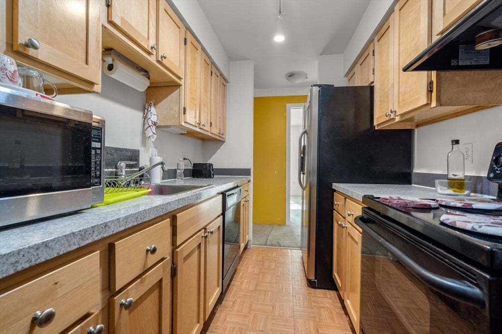 113 Sumner St #23, Boston, MA, 113 Sumner St #23, Boston, MA Photo #11