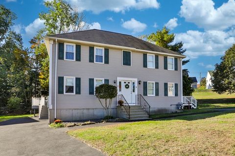 Photo of 7 Greenhill Farm Road #7, Haverhill, MA 01832 (MLS # 73445232)