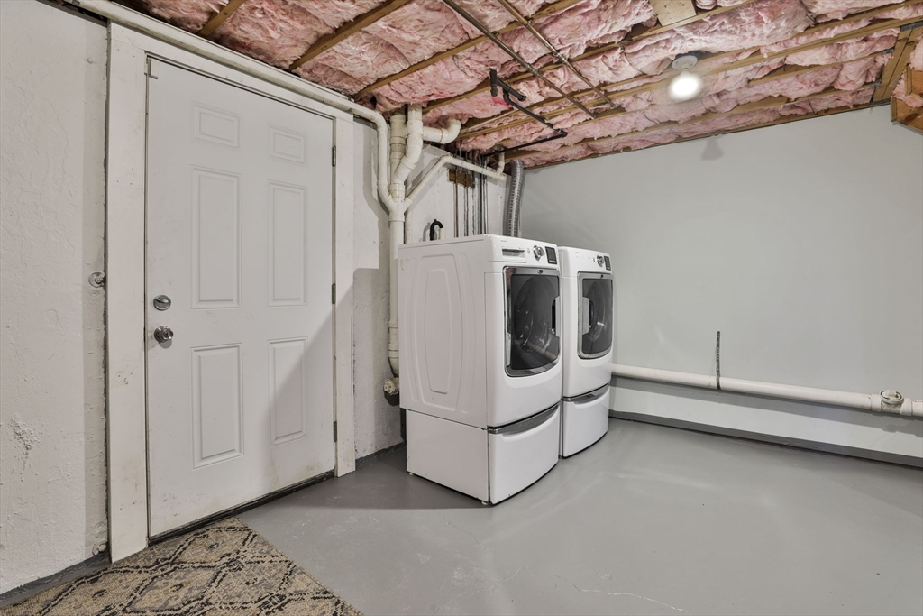 Haverhill, Massachusetts 01832, United States, 2 Bedrooms Bedrooms, ,2 BathroomsBathrooms,Residential,Active,230267