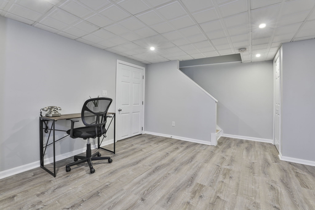 Haverhill, Massachusetts 01832, United States, 2 Bedrooms Bedrooms, ,2 BathroomsBathrooms,Residential,Active,230267