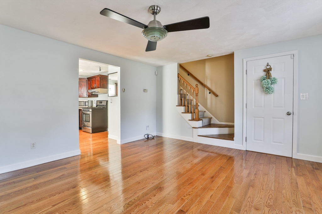 Haverhill, Massachusetts 01832, United States, 2 Bedrooms Bedrooms, ,2 BathroomsBathrooms,Residential,Active,230267