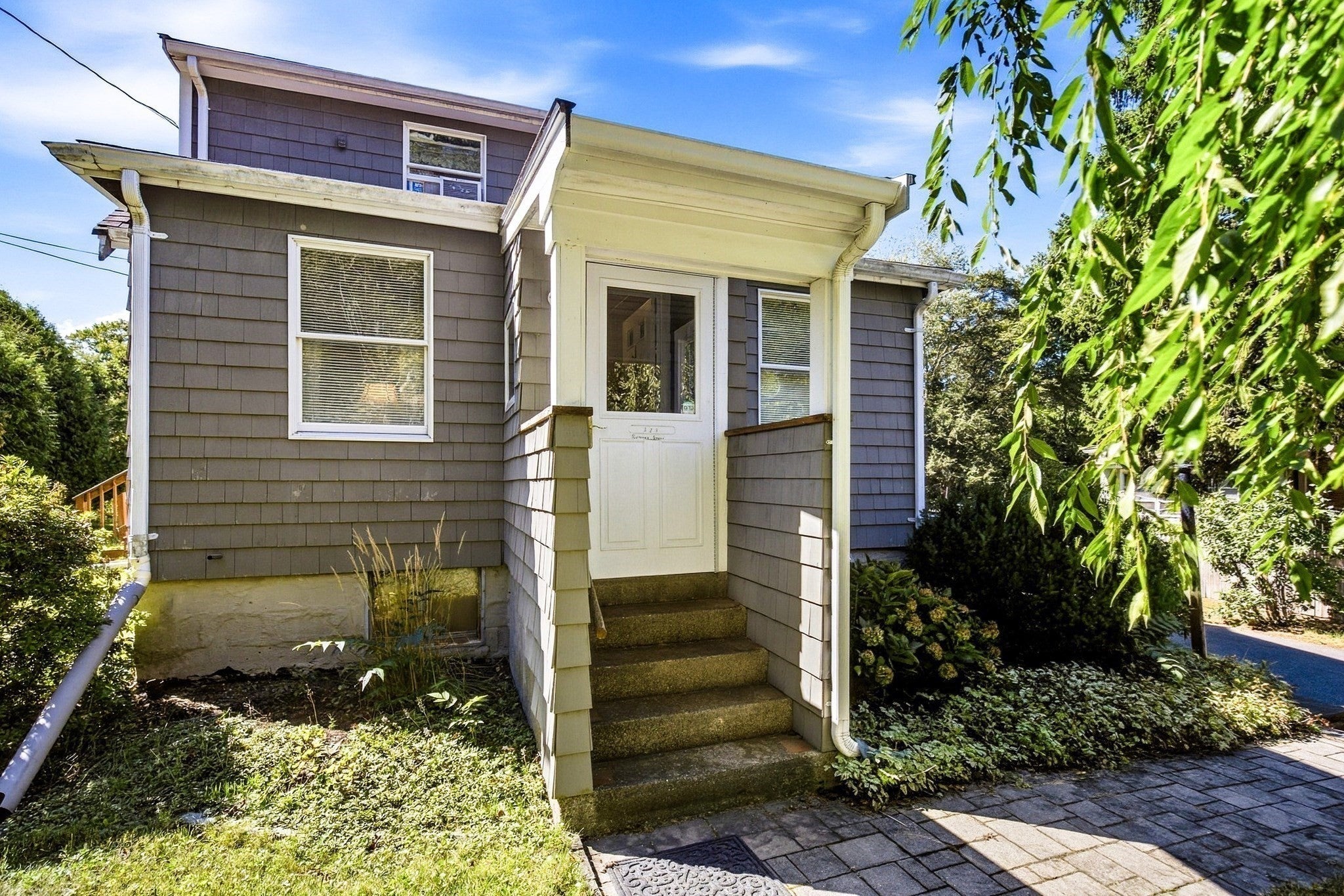 329 Sumner St
