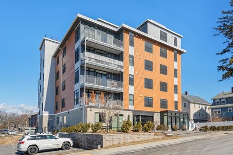 11 Oak Grove Ter 101 Quincy MA 02169