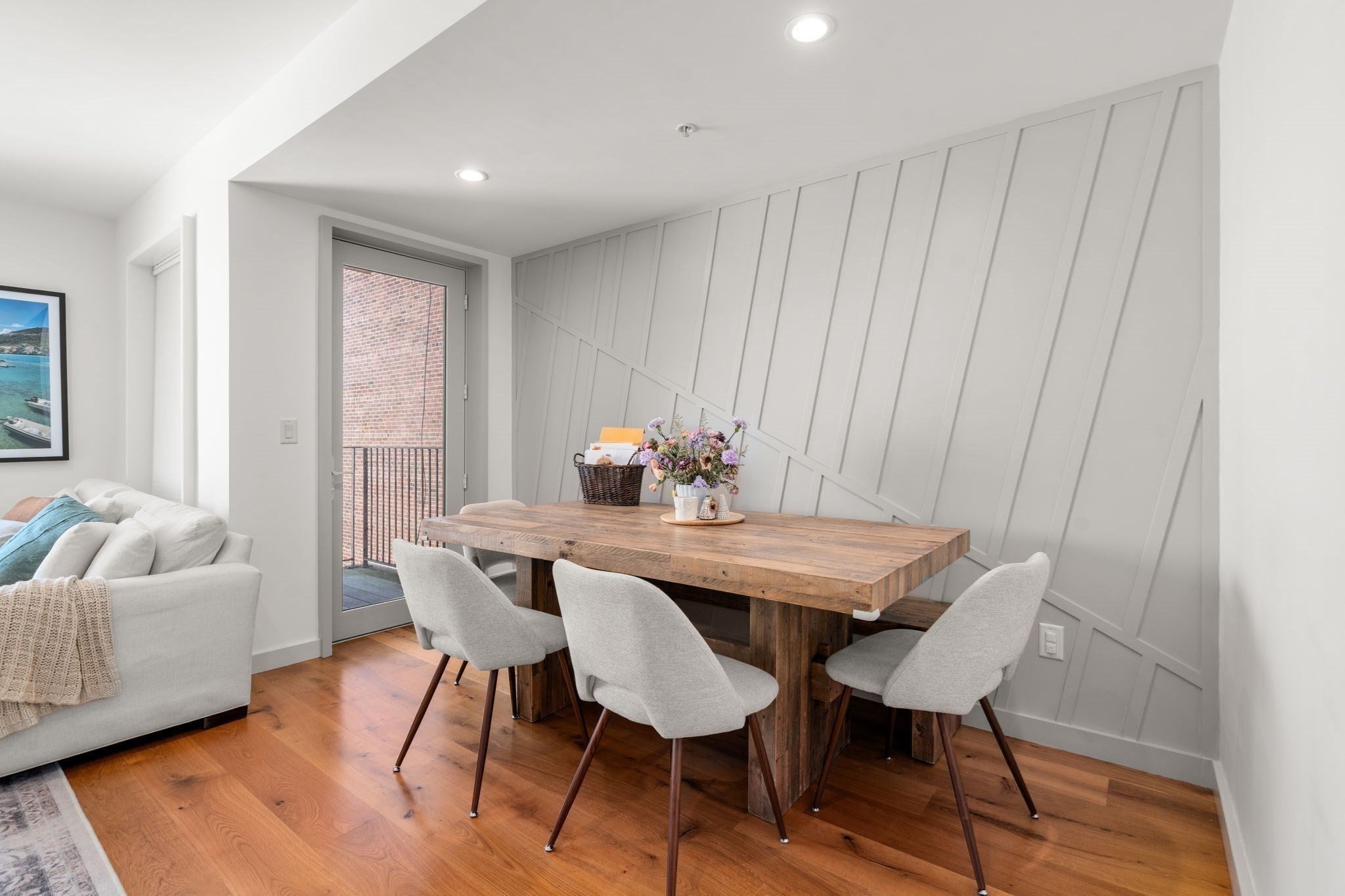 362-364 W Broadway 5