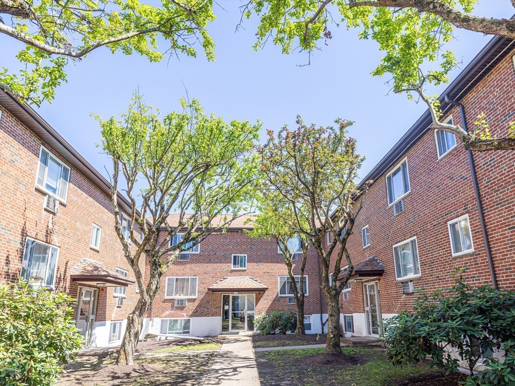 14 Bryon Rd. 5 A
