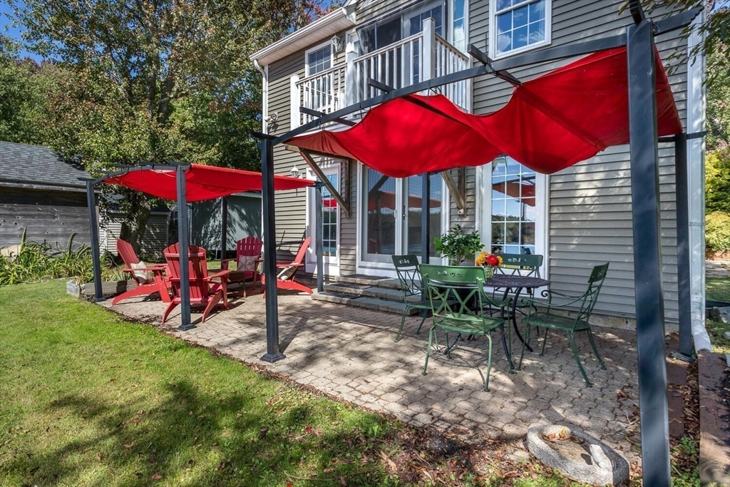 Norton, Massachusetts 02766, United States, 4 Bedrooms Bedrooms, ,3 BathroomsBathrooms,Residential,Active,216248