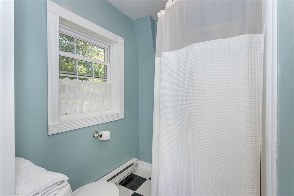 Norton, Massachusetts 02766, United States, 4 Bedrooms Bedrooms, ,3 BathroomsBathrooms,Residential,Active,216248