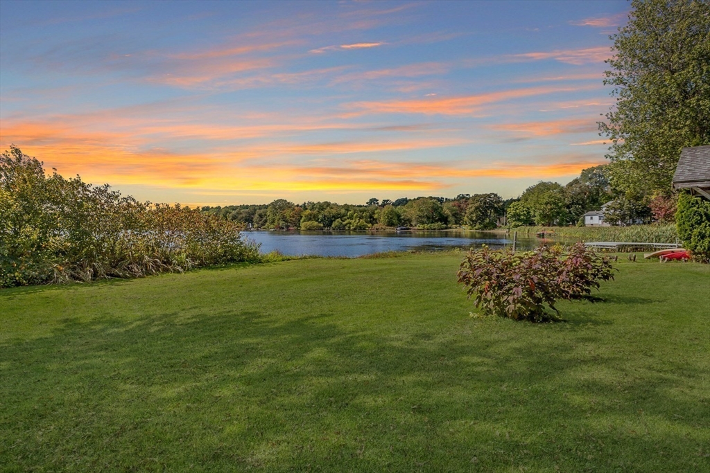 Norton, Massachusetts 02766, United States, 4 Bedrooms Bedrooms, ,3 BathroomsBathrooms,Residential,Active,216248