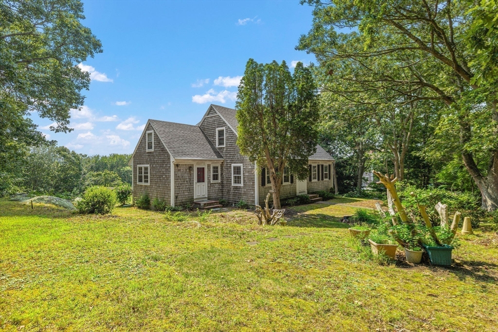 27 Upland Ave