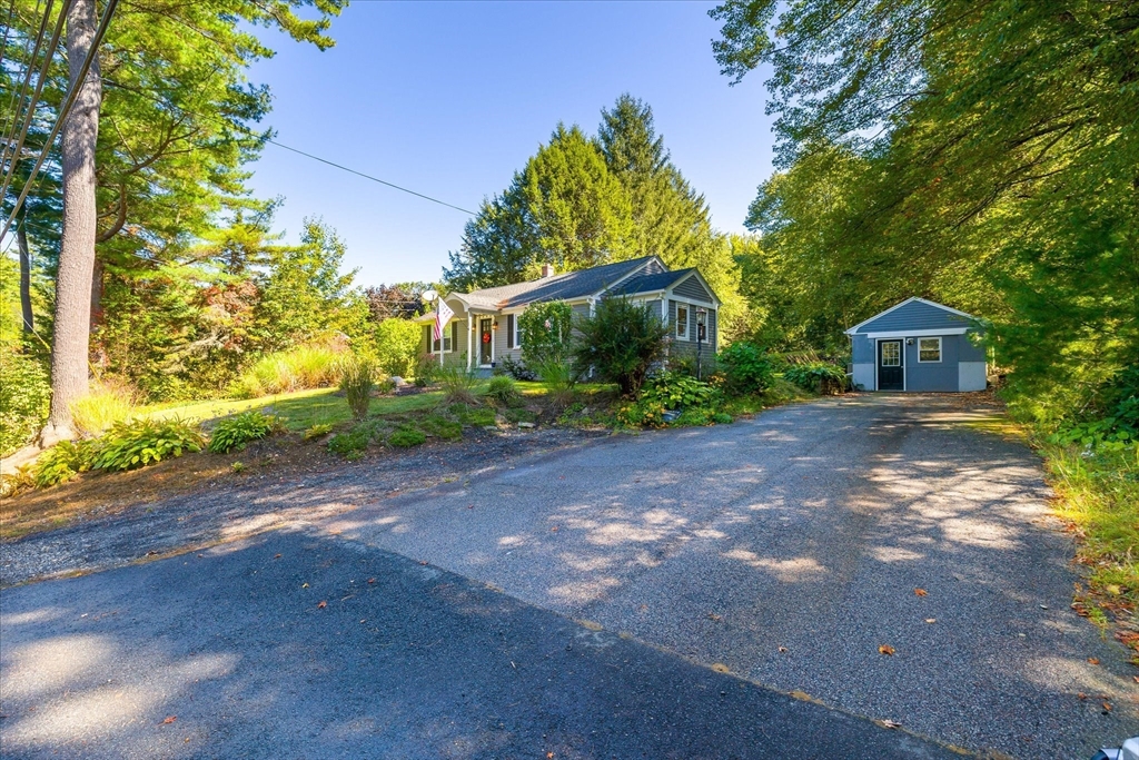 123 Charlton Rd