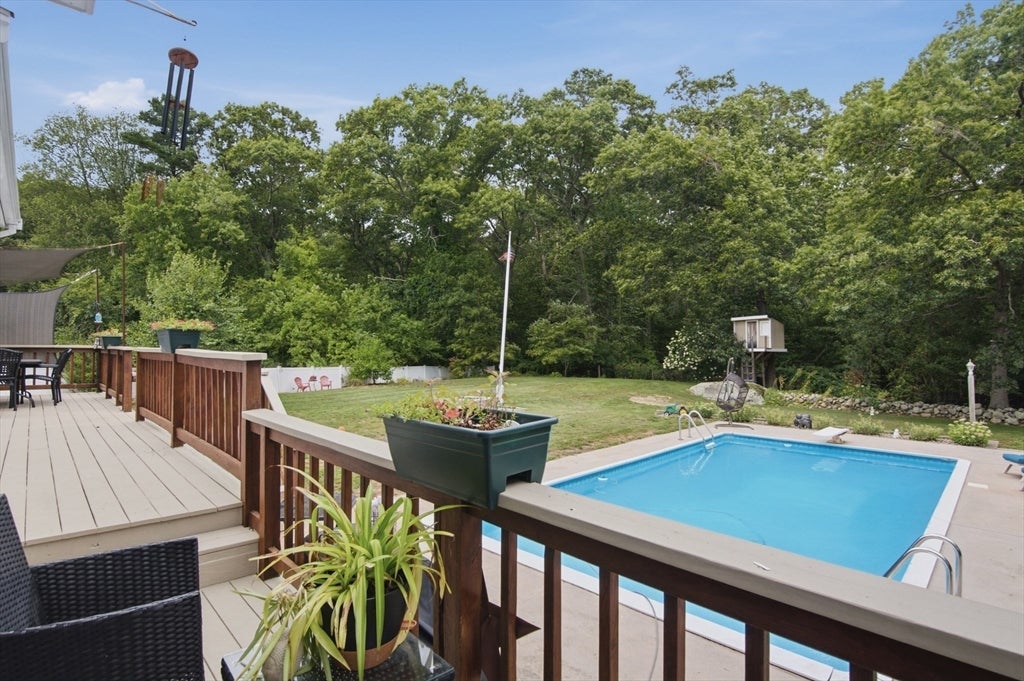 60 Valleyview Rd, Bellingham, MA Photo #35