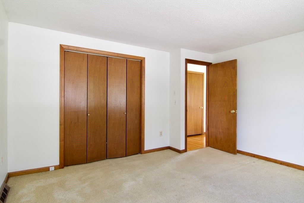 124 Mazarin ST, Springfield, MA, 124 Mazarin ST, Springfield, MA Photo #20