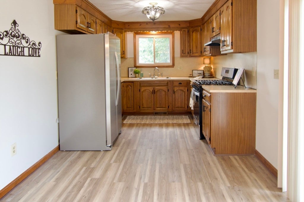 124 Mazarin ST, Springfield, MA, 124 Mazarin ST, Springfield, MA Photo #13