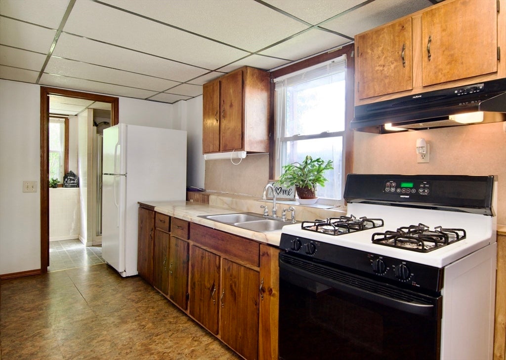 124 Mazarin ST, Springfield, MA, 124 Mazarin ST, Springfield, MA Photo #34
