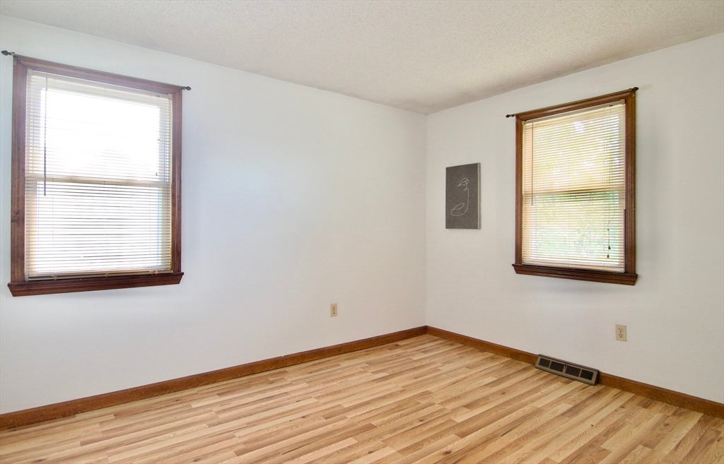 124 Mazarin ST, Springfield, MA, 124 Mazarin ST, Springfield, MA Photo #26