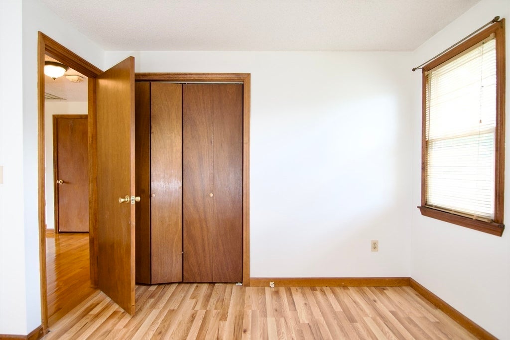 124 Mazarin ST, Springfield, MA, 124 Mazarin ST, Springfield, MA Photo #28
