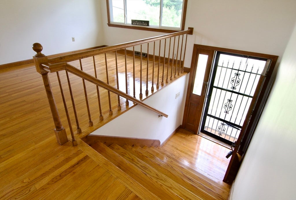 124 Mazarin ST, Springfield, MA, 124 Mazarin ST, Springfield, MA Photo #3