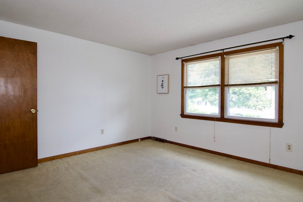 124 Mazarin ST, Springfield, MA, 124 Mazarin ST, Springfield, MA Photo #19
