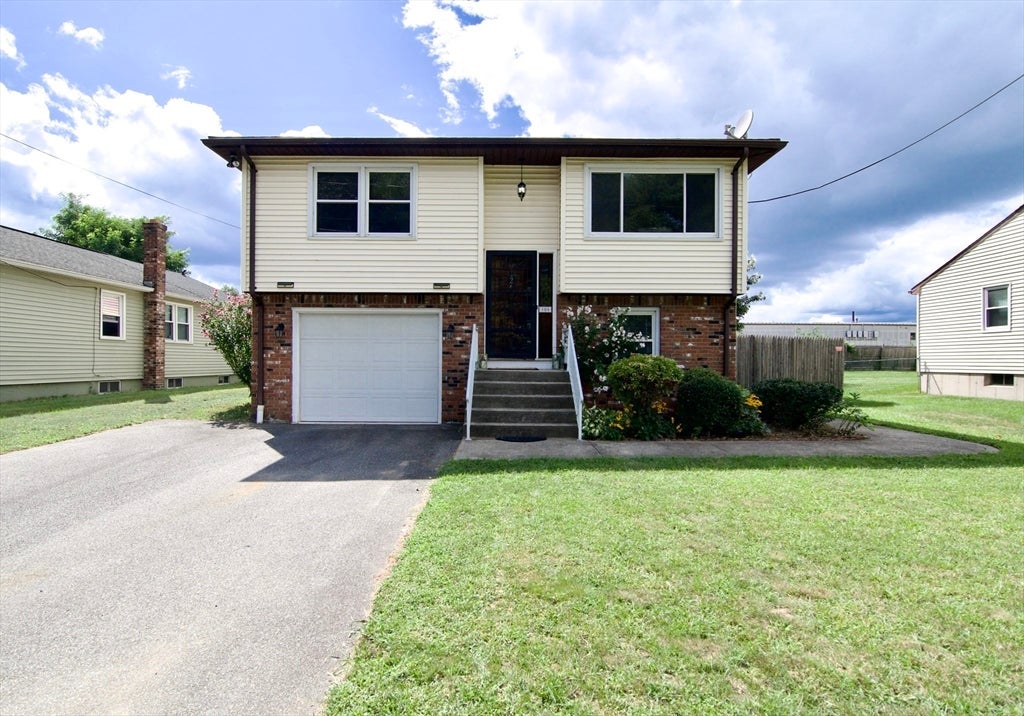 124 Mazarin ST, Springfield, MA, 124 Mazarin ST, Springfield, MA Photo #42