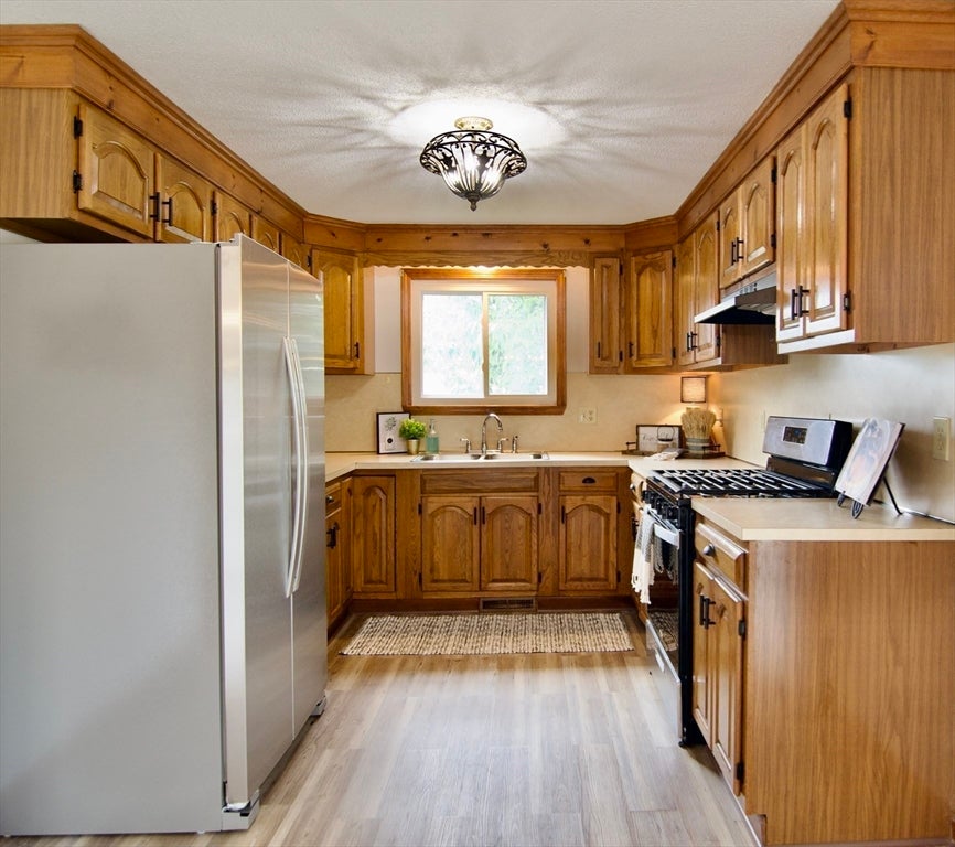 124 Mazarin ST, Springfield, MA, 124 Mazarin ST, Springfield, MA Photo #8