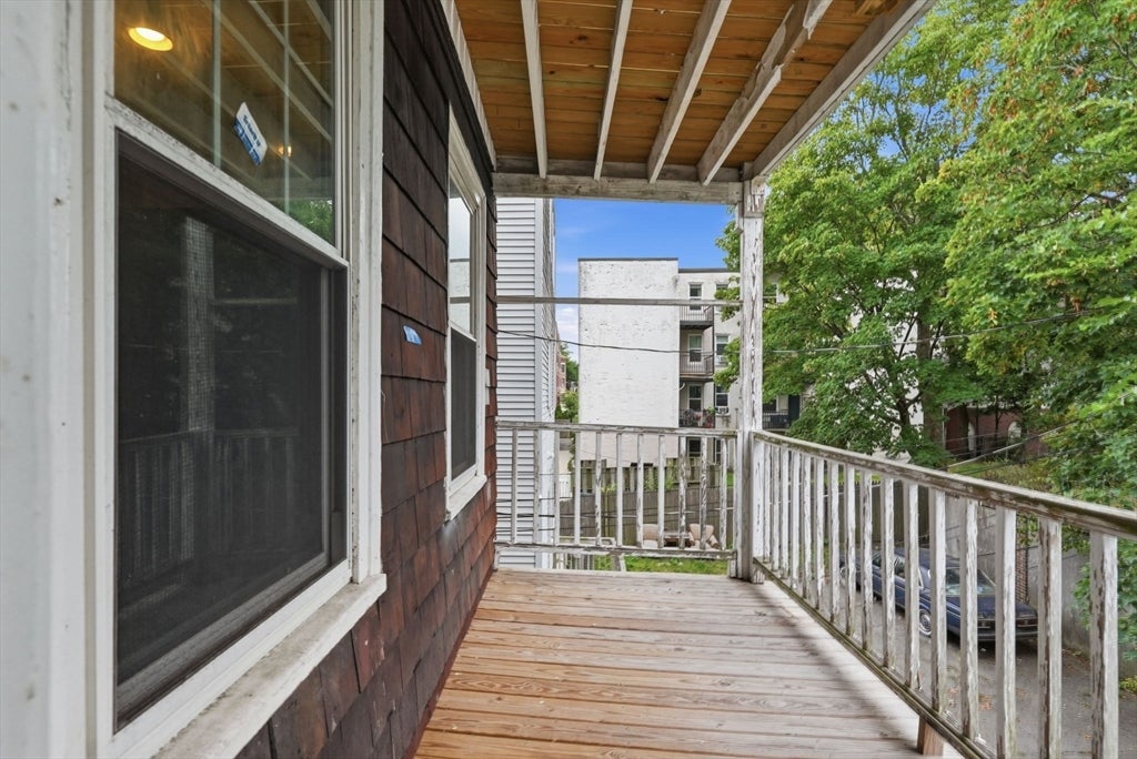 71 Walnut Park, Boston, MA Photo #12