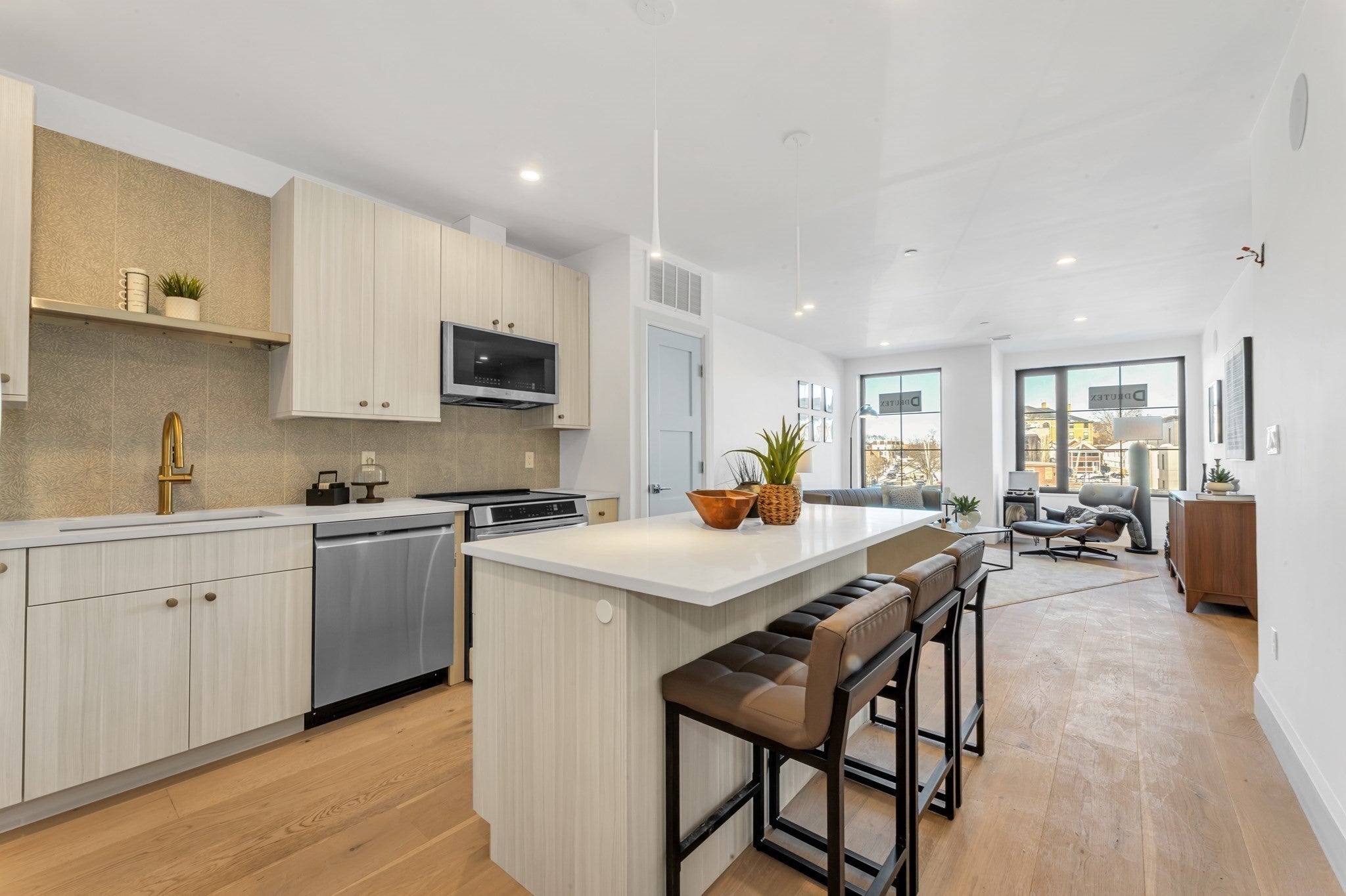 34 Oak Street 103, Boston MA 02136