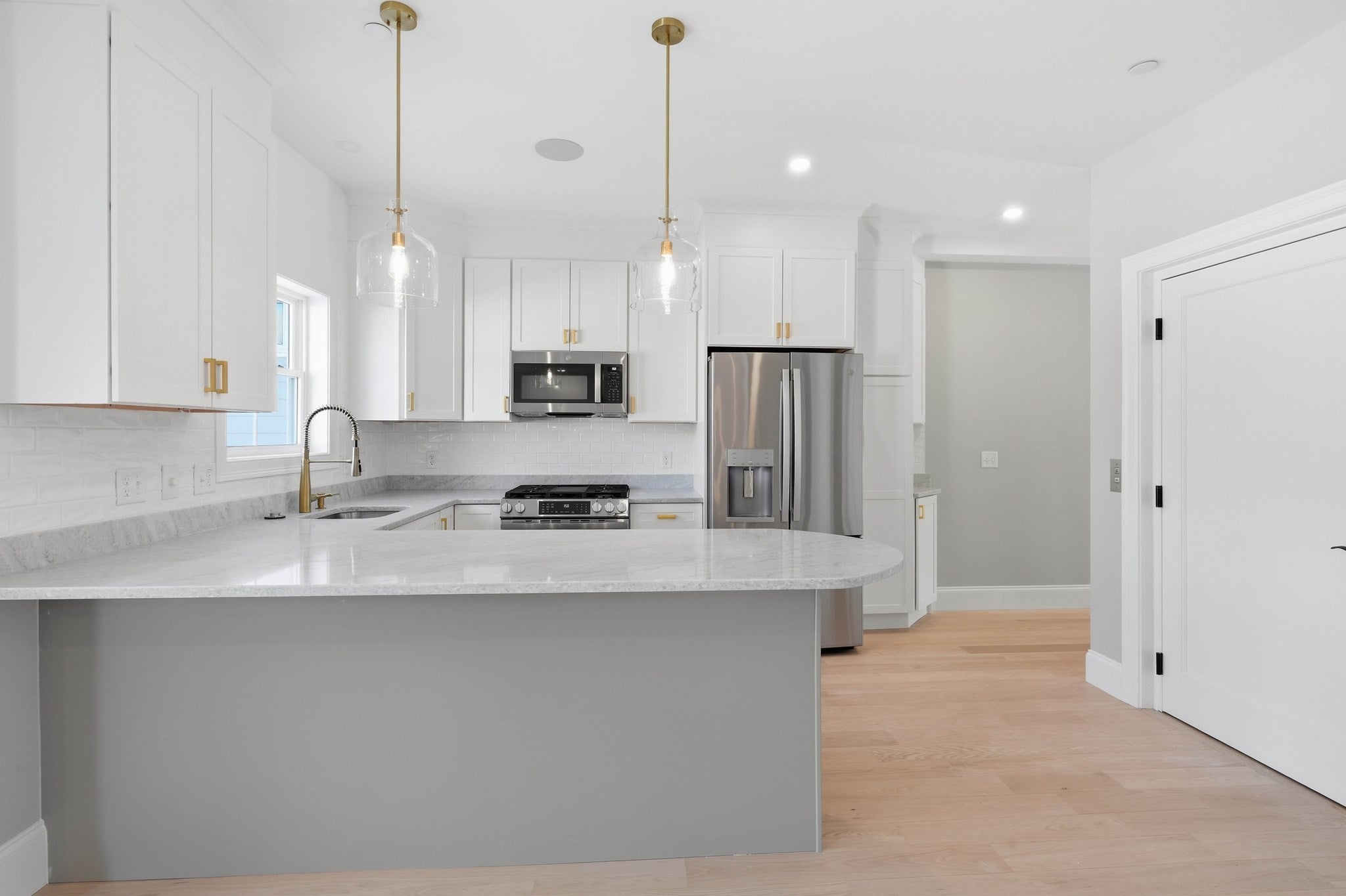 51 West Main St #6R, Georgetown, MA, 51 West Main St #6R, Georgetown, MA Photo #11