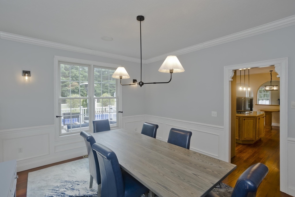 11 Lexington Cir