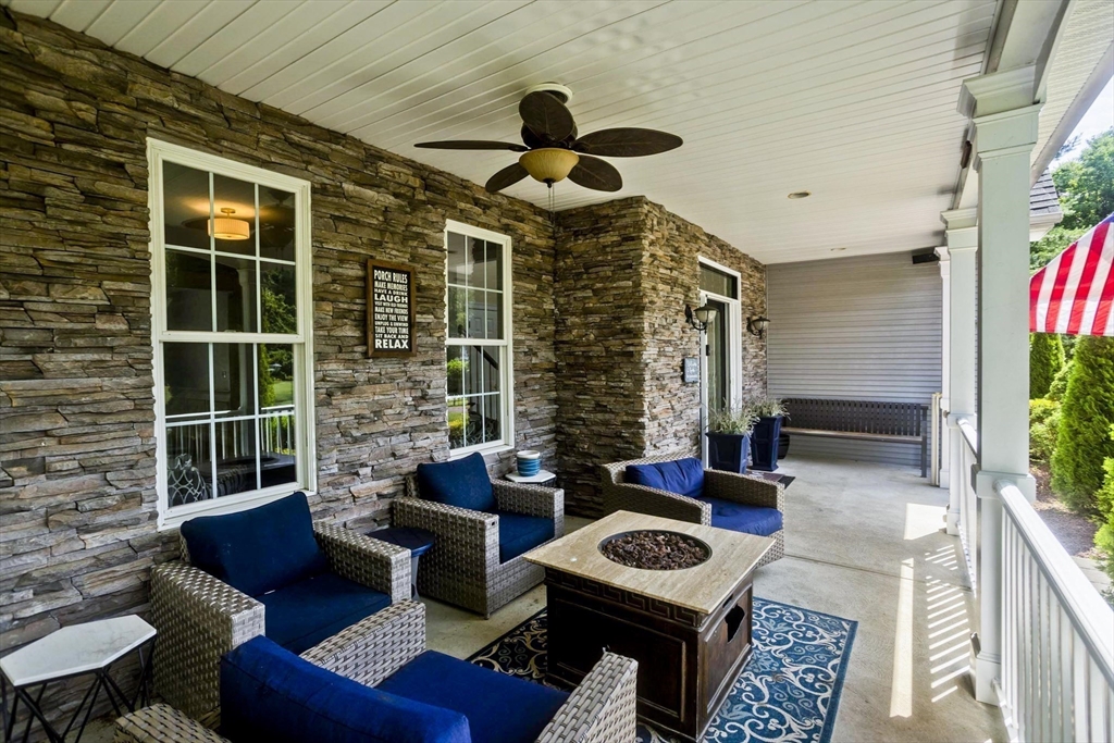 11 Lexington Cir