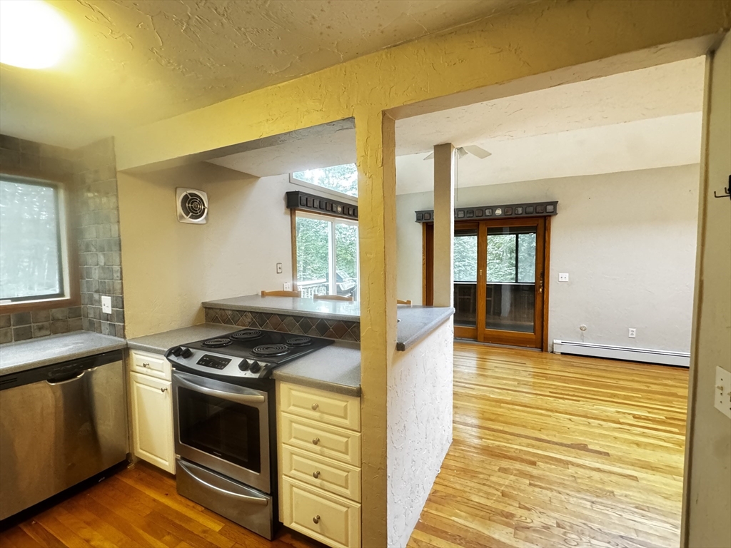 6 Lincoln St