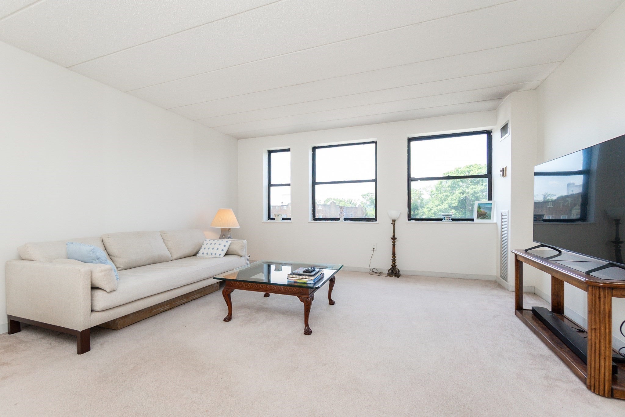 1933 Commonwealth Ave #604, Boston, MA, 1933 Commonwealth Ave #604, Boston, MA Photo #2