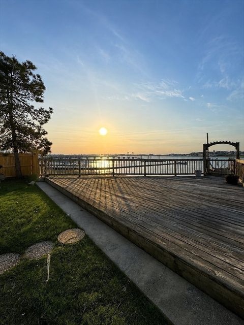 Photo of 33 Court RD #2, Winthrop, MA 02152 (MLS # 73514157)