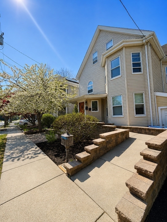 33 Court 2