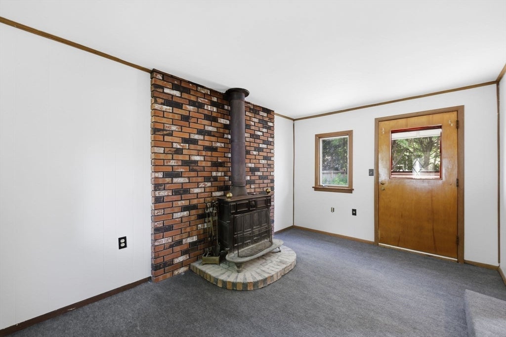 22 Dartmouth St, South Hadley, MA Photo #27