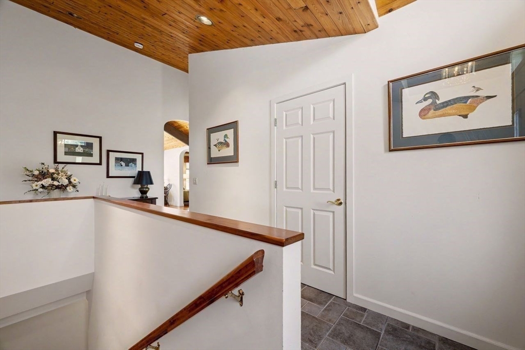 37 Kalliste Hill