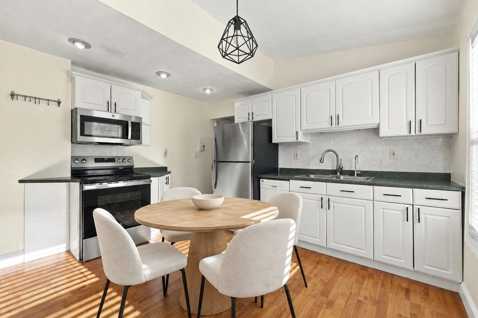 51 Albion St #B, Medford, MA, 51 Albion St #B, Medford, MA Photo #3