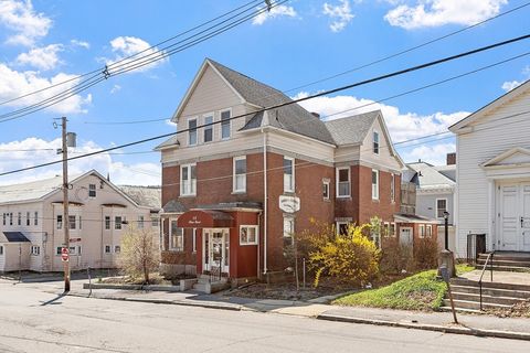 58 Oliver St Fitchburg MA 01420