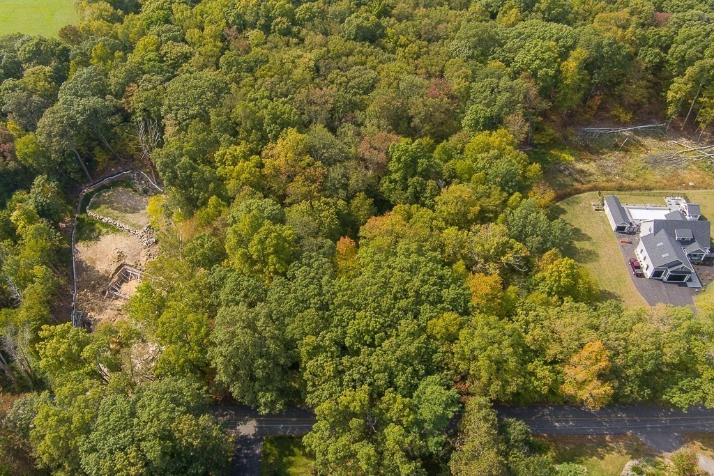 354 W Sutton Rd