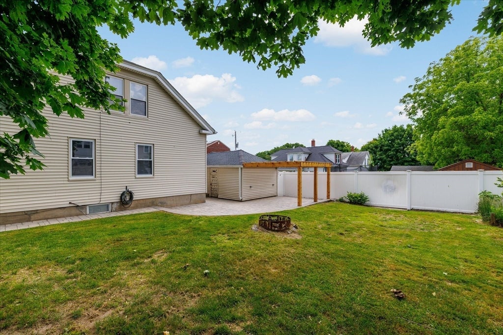11 Everett Ave